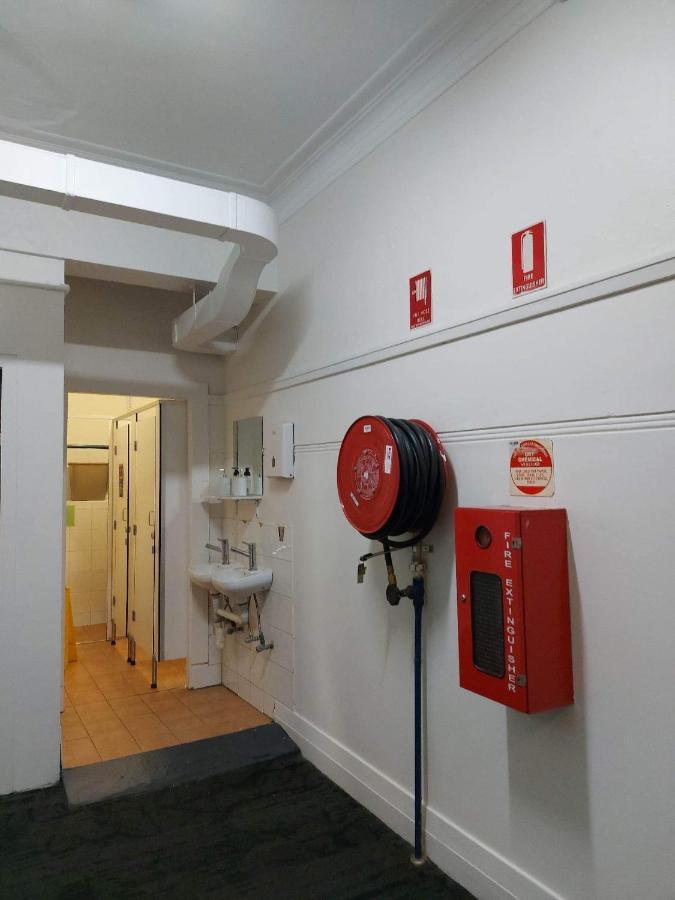 The Downing Hostel Сидней Экстерьер фото