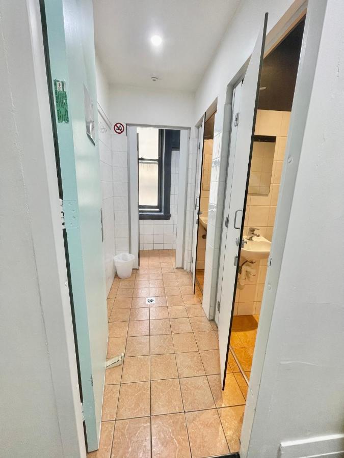 The Downing Hostel Сидней Экстерьер фото