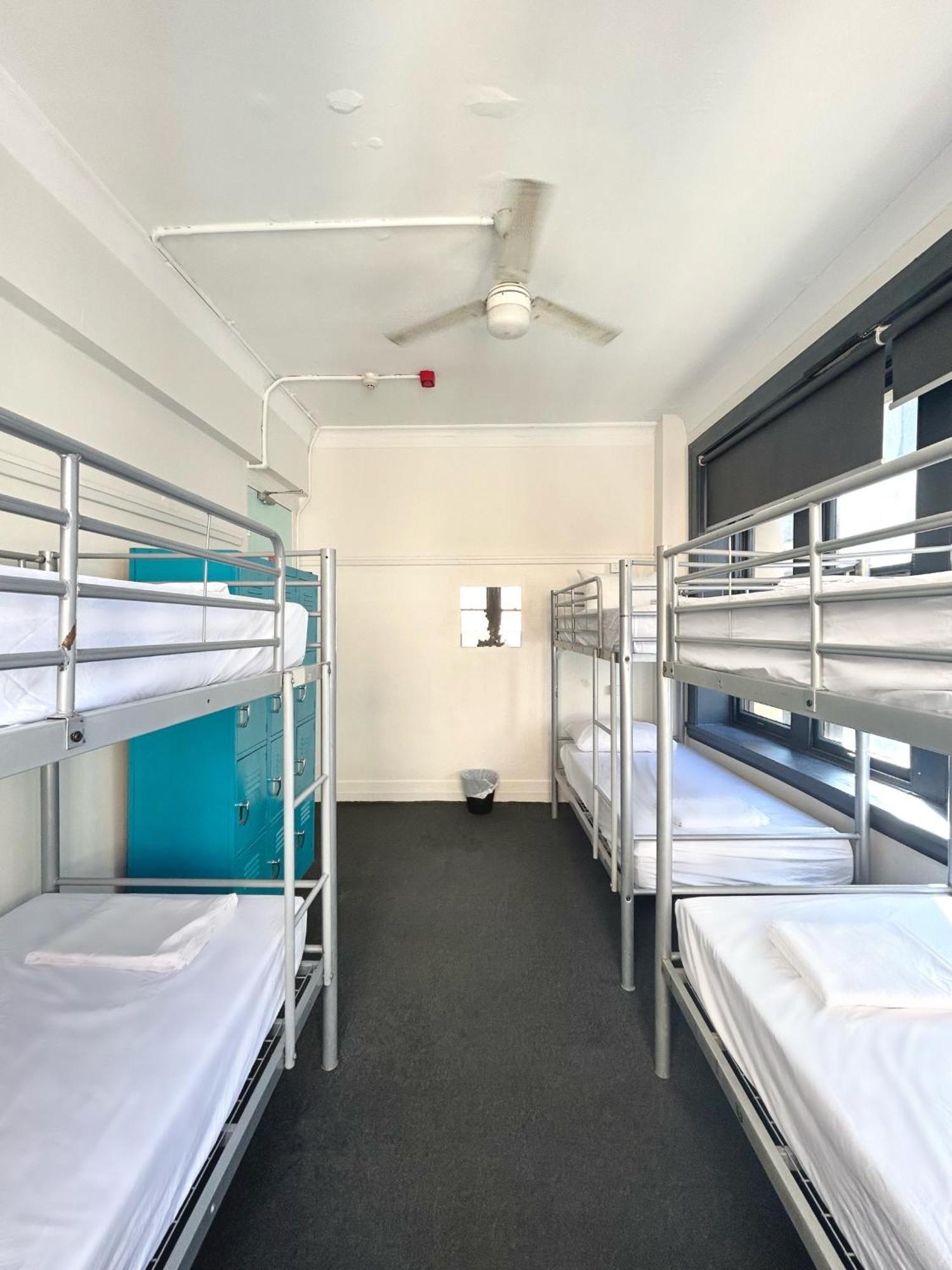 The Downing Hostel Сидней Экстерьер фото